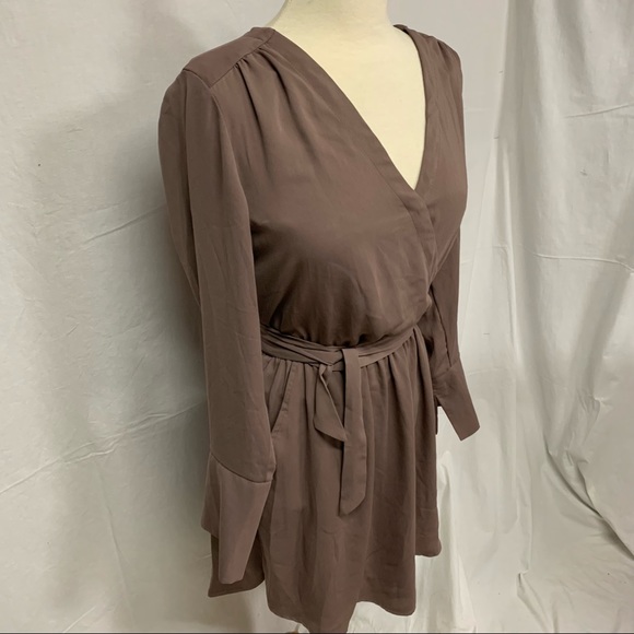 Dynamite Dress - Picture 3 of 8